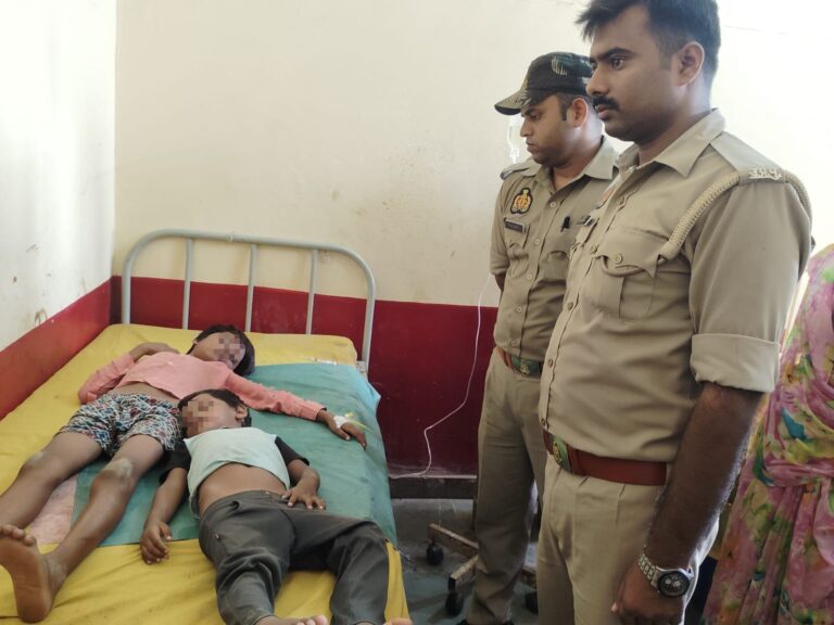 बांदा में करंट में चिपके थे दो मासूम भाई, फरिश्ता बनकर पहुंचे पुलिसकर्मी; लकड़ी के डंडे से बचाई दोनों की जान