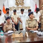 झांसी में ऑनलाइन गेमिंग के नाम पर बड़ा साइबर फ्रॉड नेटवर्क बेनकाब, 6 गिरफ्तार; 500+ USDT अकाउंट में 403 करोड़ का लेनदेन
