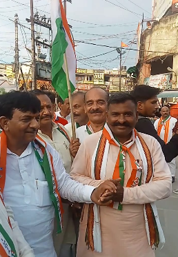 ‘हाथों में तिरंगा, दिल में देशप्रेम!’ मंत्री कपिल देव की अगुवाई में मुजफ्फरनगर में उमड़ा जनसैलाब,सामोद कुमार दिवाकर भी रहे मौजूद