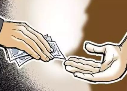 मुजफ्फरनगर में कुत्ते के बहाने पुलिस के नाम पर 5 हजार की वसूली का आरोप, ऑडियो रिकॉर्डिंग लेकर थाने पहुंचा पीड़ित