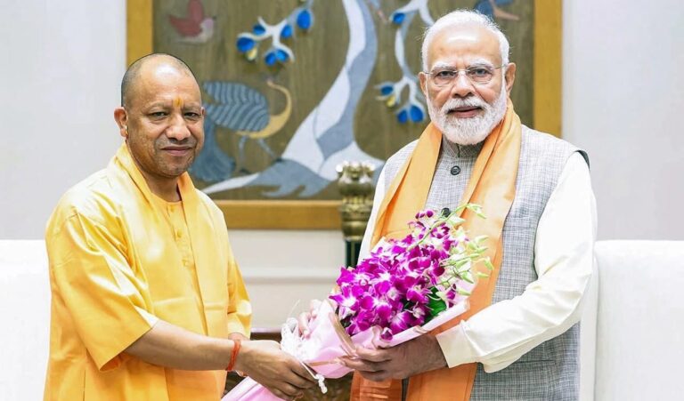 मिशन 2027 पर मोदी-योगी की रणनीति पर मंथन, यूपी में कई मौजूदा विधायकों के टिकट कटने के संकेत; योगी के चेहरे पर चुनाव लड़ेगी भाजपा