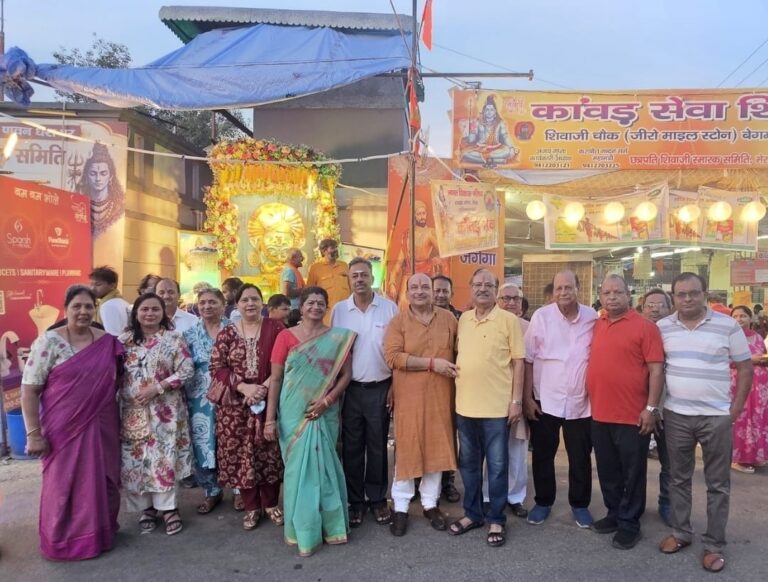 रोटरी क्लब मेरठ ने शिवाजी सेवा संस्थान के कांवड़ शिविर में की शिवभक्तों की सेवा, पर्यावरण संरक्षण का दिया संदेश