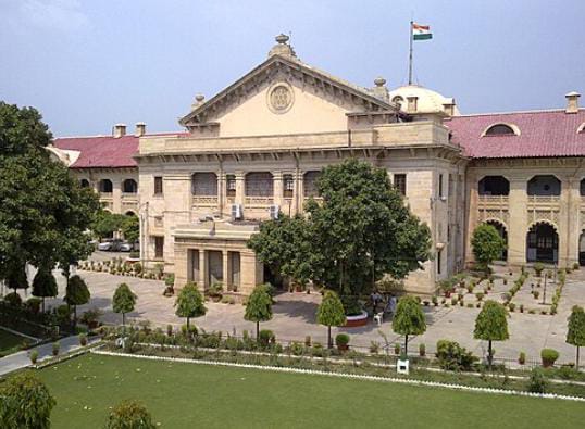 सावन में चिकन-मटन की दुकानें बंद कराने पर हाईकोर्ट सख्त, जनहित याचिका खारिज; कहा- ‘पब्लिसिटी इंटरेस्ट’ में दाखिल हुई याचिका