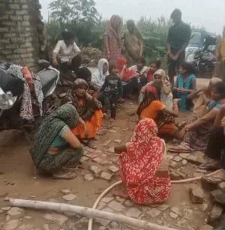 कानपुर में बारिश बनी काल! पशुबाड़े की छत और दीवार भरभराकर गिरी, मलबे में दबकर 25 वर्षीय युवक की मौत