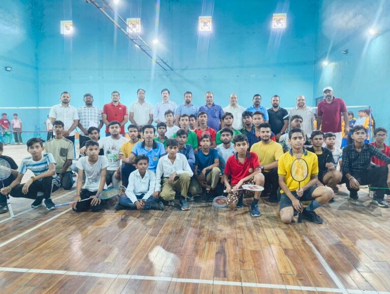 फर्रुखाबाद में जिला स्तरीय बैडमिंटन प्रतियोगिता आयोजित, चयनित खिलाड़ी मंडल स्तर पर दिखाएंगे दम