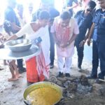 असम में बाढ़ का कहर जारी! 12 जिले जलमग्न, अब तक 98 लोगों की मौत; 10 अगस्त से स्कूल खोलने की तैयारी