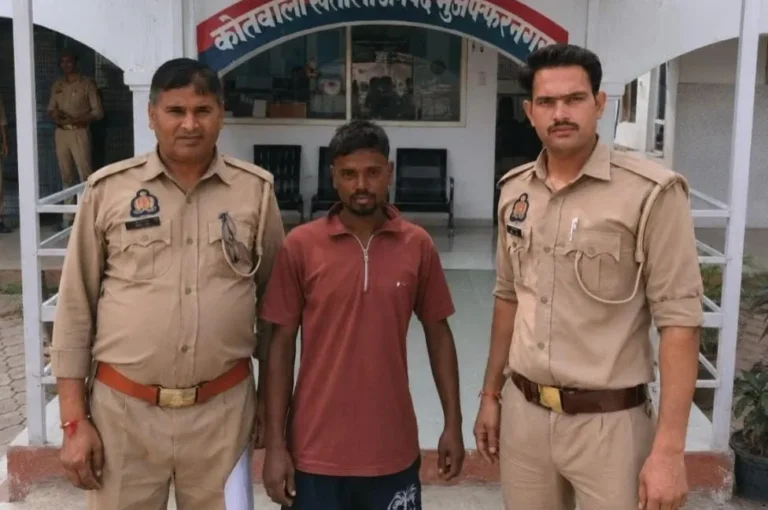 खतौली में ‘चक्रव्यूह’ अभियान का असर: अवैध चाकू के साथ युवक गिरफ्तार, वारंटी भी पुलिस के हत्थे चढ़ा