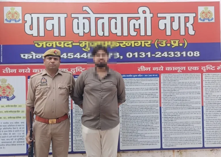 मुजफ्फरनगर में बंदूक संग रील बनाना पड़ा भारी! आयुष जैन हिरासत में, लाइसेंस निरस्त कराने की रिपोर्ट भेजी
