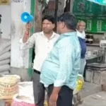 चरथावल में अतिक्रमण पर प्रशासन का चाबुक! सड़क किनारे कब्जे खुद हटाओ, वरना नगर पंचायत चलाएगी बुलडोजर अभियान