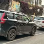 मुजफ्फरनगर में ट्रैफिक व्यवस्था के दावों की खुली पोल, झांसी की रानी के पास मुख्य सड़क पर अवैध पार्किंग