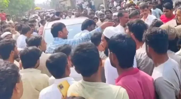 मुजफ्फरनगर में महिला की संदिग्ध मौत से सनसनी, फंदे पर लटका मिला शाहीन का शव; मायके ने लगाए मारपीट के आरोप