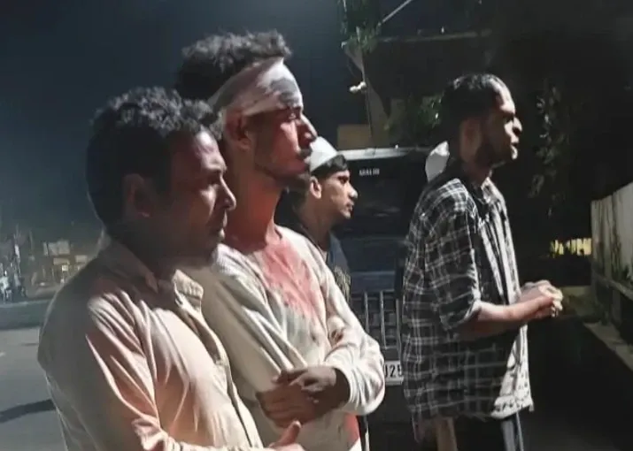 पहले गालियां दीं, विरोध किया तो बरसा दिए लाठी-डंडे! मुजफ्फरनगर में युवक घायल, चार नामजद पर मुकदमा