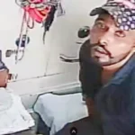 खतौली में दिनदहाड़े ज्वेलर्स की दुकान में चोरी, गल्ला तोड़कर ₹1.30 लाख नकद और सोना-चांदी ले गया चोर; CCTV में कैद वारदात