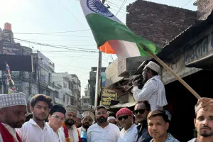 ईद-ए-मिलादुन्नबी पर दिखी गंगा-जमुनी तहजीब की खूबसूरत तस्वीर, मुजफ्फरनगर से कलियर शरीफ रवाना हुई अखिलेश की चादर