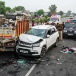 मुजफ्फरनगर में ट्रक से भिड़ी ब्रेजा कार, जिंदगी की जंग हार गई 38 वर्षीय संगीता; हादसे में 5 लोग घायल, परिवार में पसरा मातम