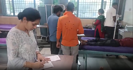 सोनीपत के KMP एक्सप्रेसवे पर भीषण हादसा, ट्रक से टकराई मजदूरों से भरी ईको; तीन की मौत, नौ घायल