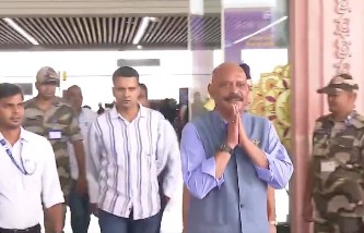 राम मंदिर की सेवा में मिली दूसरी बड़ी जिम्मेदारी, अयोध्या पहुंचे रिटायर्ड एयर मार्शल जितेंद्र मिश्रा; बोले- जीवन में दूसरी बार सेवा का मौका