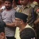 वाराणसी में सीवर जाम पर भड़का लोगों का गुस्सा! विधायक सौरभ श्रीवास्तव के पहुंचते ही लगे ‘मुर्दाबाद’ के नारे