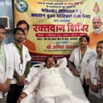 PM मोदी के जन्मदिन पर वाराणसी में रक्तदान कार्यक्रम, मंत्री अनिल राजभर ने भी किया रक्तदान