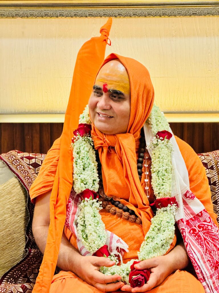 चित्रकूट में मंदाकिनी का रौद्र रूप, आठ दिन की मूसलाधार बारिश से जनजीवन बेहाल; शंकराचार्य ने मदद का किया ऐलान