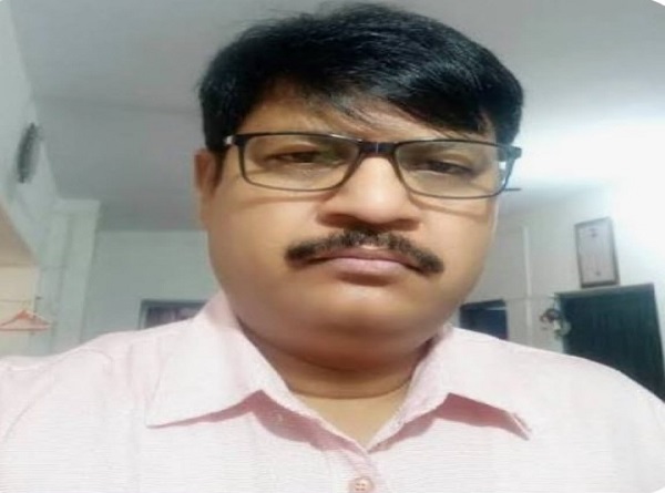 नोएडा के हजारों करोड़ के लीजबैक घोटाले में बड़ी कार्रवाई, वरिष्ठ PCS अधिकारी हरीश चंद्र सेवा से बर्खास्त