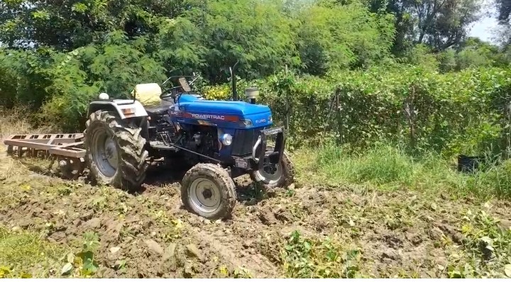 संभल में अवैध कब्जों पर कार्रवाई: 3 महीने में 250 हेक्टेयर से अधिक ग्राम समाज की जमीन कब्जामुक्त