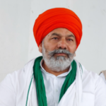 हाथरस में आलू किसानों के धरने में पहुंचे राकेश टिकैत, बोले- मांगों को लेकर पीएम-सीएम को लिखेंगे पत्र