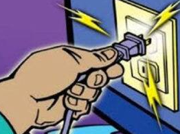 मुजफ्फरनगर में मोबाइल चार्जर लगाते ही लगा करंट, ईंट भट्ठे के क्वार्टर में महिला की दर्दनाक मौत; पति समेत 3 पर मुकदमा
