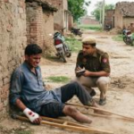 मुजफ्फरनगर में दबंगई! विकलांग युवक को रास्ते में घेरकर पीटा, धारदार हथियार से हमला; चार पर मुकदमा