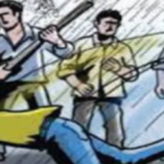 मुजफ्फरनगर में पुरानी रंजिश में घर में घुसकर लाठी-डंडों से हमला! युवती से छेड़छाड़ का आरोप, पुलिस ने 8 के खिलाफ दर्ज किया केस