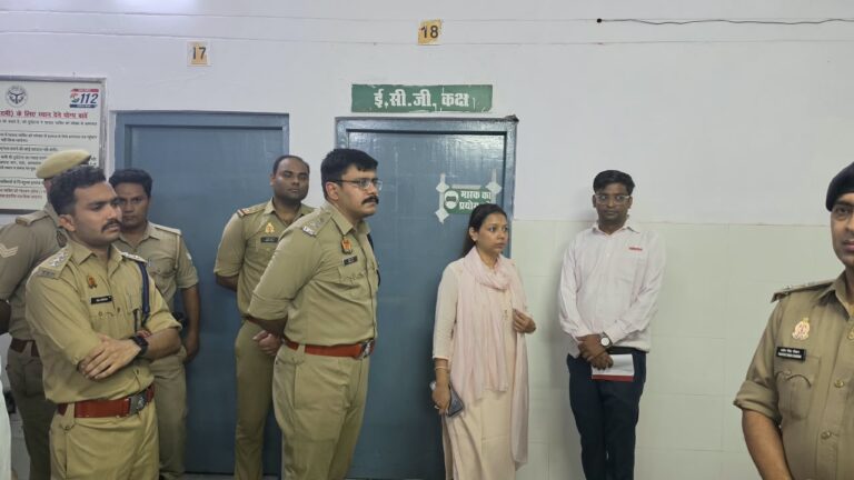 बागपत के खेकड़ा में आधी रात भीषण सड़क हादसा, डिवाइडर से टकराकर पलटा यात्रियों से भरा वाहन; 4 की मौत, 32 घायल