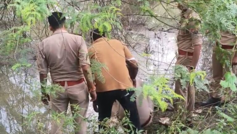 कानपुर में युवक की सिर काटकर हत्या! सड़क किनारे मिला धड़, 12 फीट दूर गड्ढे में बरामद हुआ सिर