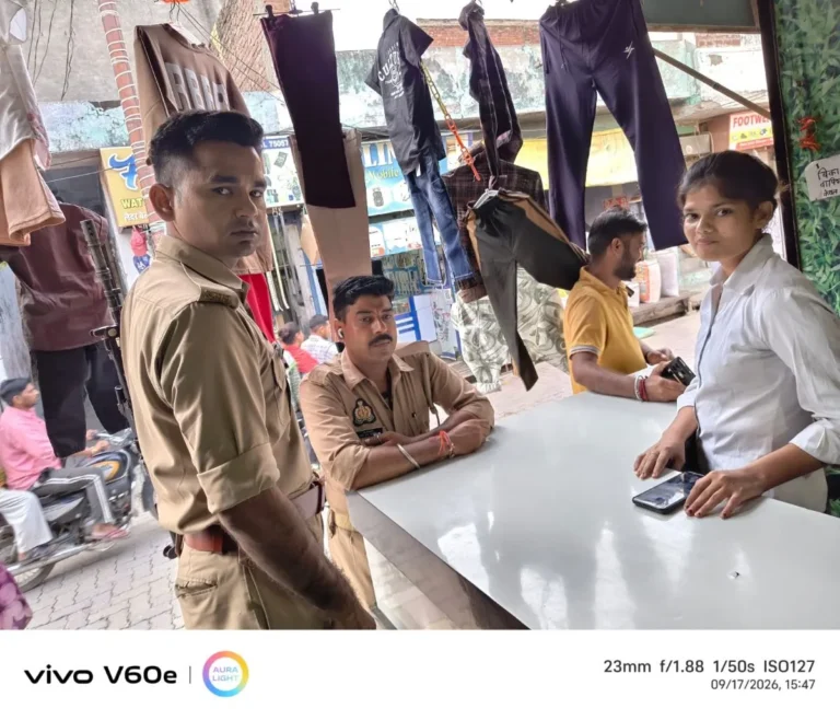 मीरापुर में QR कोड से ऑनलाइन ठगी, फर्जी पेमेंट ऐप से ₹1000 का मैसेज दिखाकर कपड़े लेकर फरार