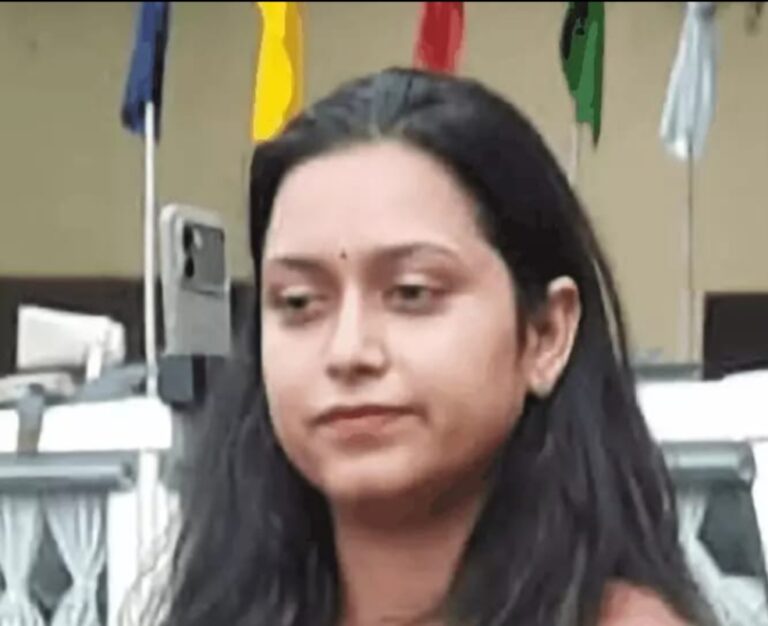 हाथरस में जनसुनवाई के दौरान SDM से अभद्रता का आरोप, जिला पंचायत सदस्य ईशान चौधरी समेत अज्ञात पर केस दर्ज