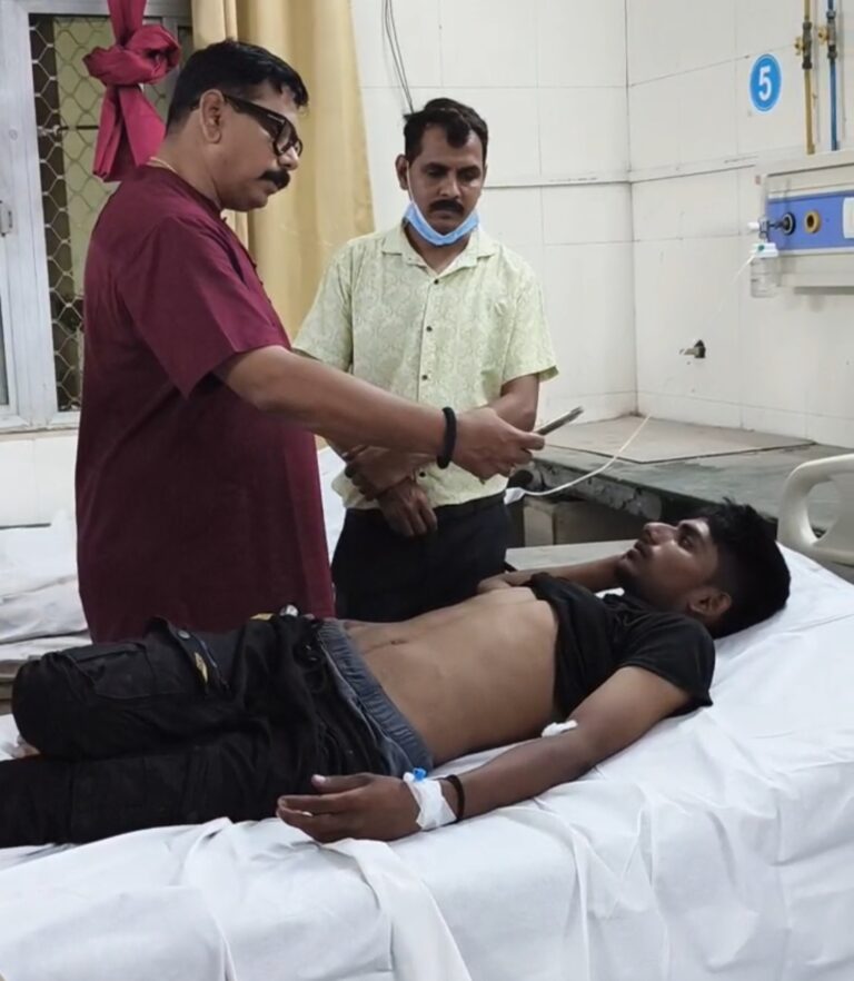 कौशांबी में बाइक टक्कर को लेकर विवाद, युवक ने साथियों संग दो भाइयों को पीटा; तमंचे से तीन राउंड फायरिंग, एक घायल