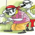 मुजफ्फरनगर के रतनपुरी में शराब के दो ठेकों पर धावा! दीवार में छेद कर घुसे चोर, चाबी से दूसरा ठेका खोला; नकदी-शराब ले उड़े