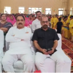 मुजफ्फरनगर में आंगनबाड़ी कार्यकत्रियों के लिए बड़ी खुशखबरी! मानदेय बढ़ा, कैशलेस इलाज और साड़ी के लिए बढ़ी रकम का ऐलान