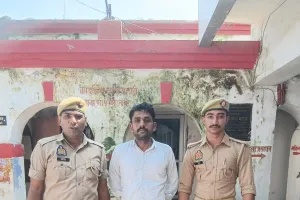 जौली तिराहे पर पुलिस चेकिंग में दबोचा गया युवक, 315 बोर का तमंचा और कारतूस बरामद; बाइक सीज