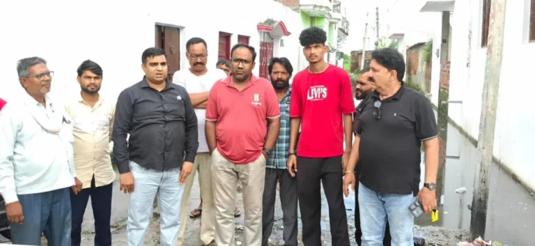 कैथोड़ा में जलभराव से ‘नरक’ बनी जिंदगी! गलियों में गंदा पानी, रास्ते बंद; अफसरों ने पंप लगवाने का दिया भरोसा