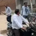 मुजफ्फरनगर में विवाहिता पर धारदार हथियार से हमला, पुलिस के दौड़ाकर पकड़ने का VIDEO वायरल; तीन तलाक समेत गंभीर आरोप