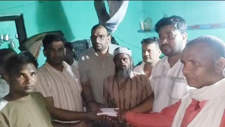 चरथावल में तालाब में डूबकर 17 वर्षीय अजनान की मौत, परिवार पर टूटा दुखों का पहाड़: विधायक पंकज मलिक ने बढ़ाया मदद का हाथ, परिजनों को दी एक लाख रुपये की सहायता
