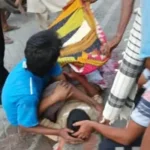 मुजफ्फरनगर के बामनहेड़ी डिपो में हादसा: ट्रक की चपेट में आया युवक, हालत नाजुक; मेरठ रेफर, वेंटिलेटर पर इलाज