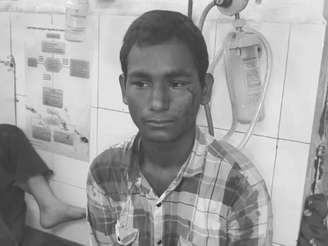 मुजफ्फरनगर के शेरनगर में देर रात भरभराकर गिरी मकान की छत, मलबे में दबे तीन लोग घायल; गांव में मची चीख-पुकार