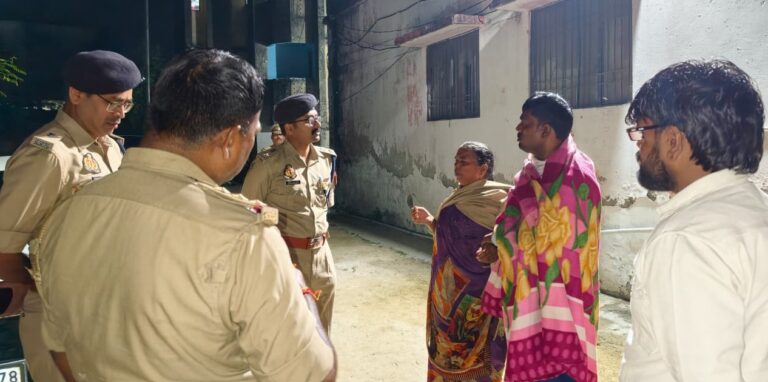 देवरिया के CHC कर्मचारी आवास में महिला की मौत, दहेज उत्पीड़न का मुकदमा दर्ज; जांच में जुटी पुलिस
