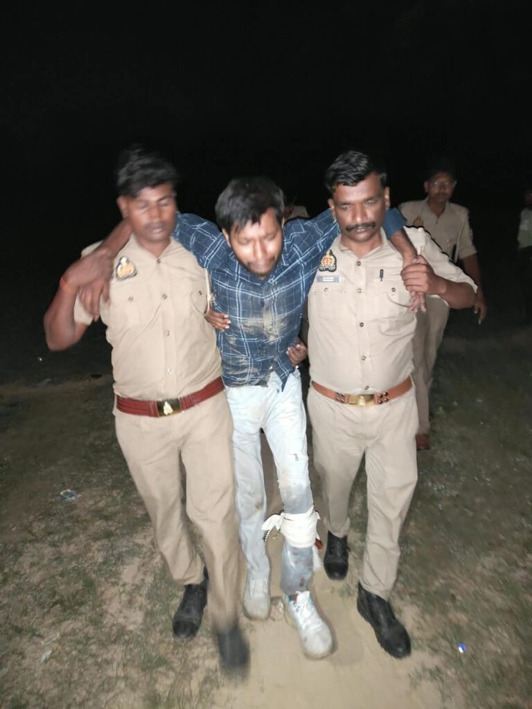 कौशांबी में पुलिस-बदमाश मुठभेड़, तीन गिरफ्तार; एक के पैर में लगी गोली, लूट का माल बरामद
