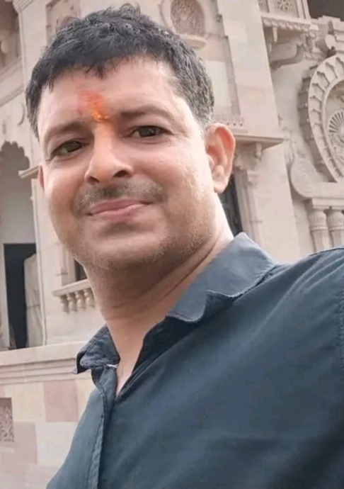 मिर्जापुर में अधिवक्ता आनंद कुमार दुबे का अचानक निधन, परिवार में कोहराम और गांव में शोक की लहर