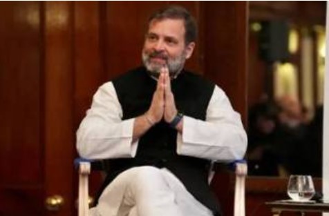 राहुल गांधी के काफिले की गाड़ियां टकराईं, सुलतानपुर कोर्ट जाते समय हादसा, कांग्रेस कार्यकर्ता घायल