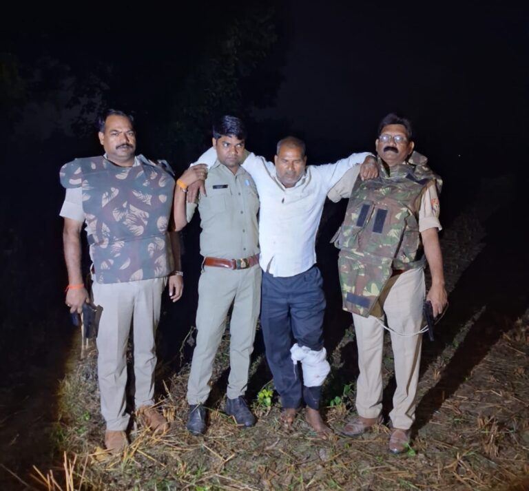 देवरिया महिला हत्याकांड में वांछित आरोपी मुठभेड़ में गिरफ्तार, पैर में लगी गोली; साथी फरार
