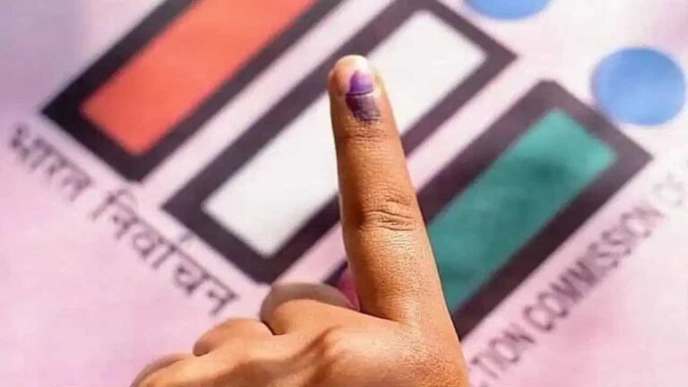 आगरा शिक्षक MLC चुनाव: गड़बड़ी की शिकायतों के बाद 3 बूथों पर 26 अक्टूबर को दोबारा मतदान