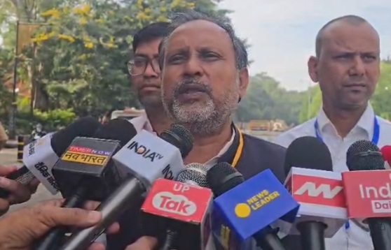 झांसी में MLC चुनाव की मतगणना में सपा की बड़ी बढ़त! मानसिंह यादव 18,639 वोटों से आगे, भाजपा पीछे